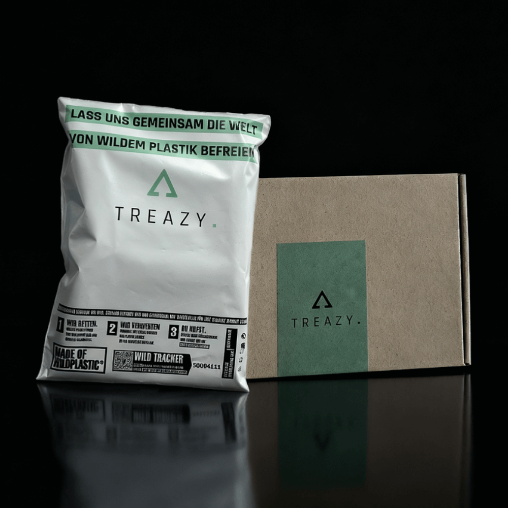 Versandkarton aus Gras und Versandtasche aus recyceltem Plastik von TREAZY.